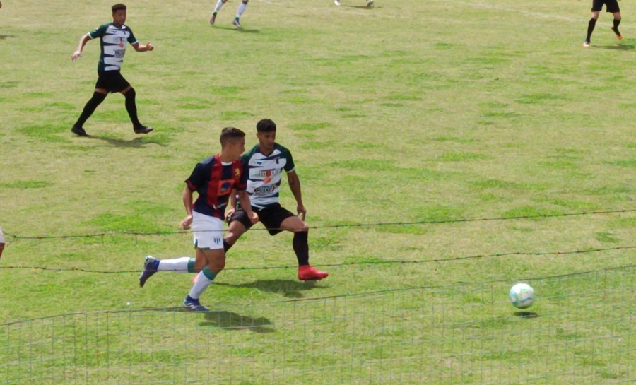 30.11.2020 Empate sin goles de Potencia frente a La Luz en la ida de cuartos de final