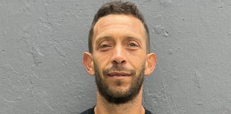 Diego Viña continuará en el club en esta temporada.