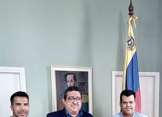 Nos reunimos con el embajador de Venezuela.